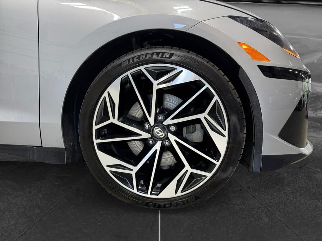 2023 Hyundai IONIQ 6 view 36