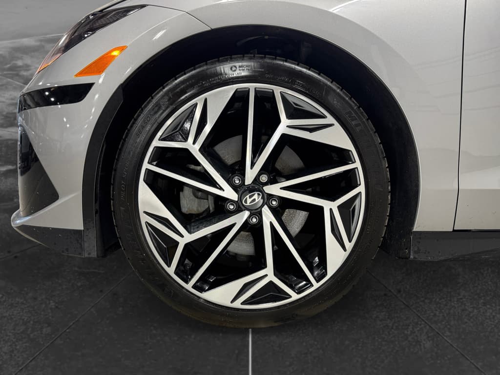 2023 Hyundai IONIQ 6 view 30