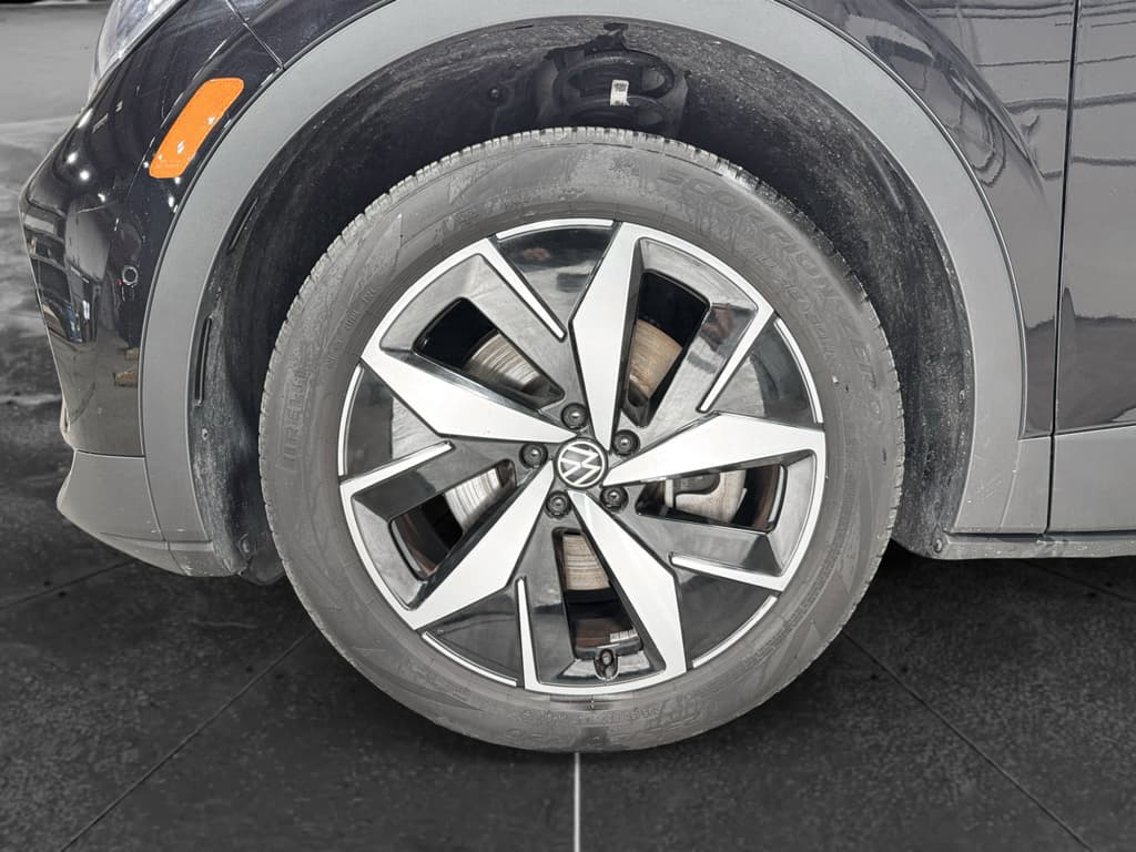2024 Volkswagen ID.4 view 27