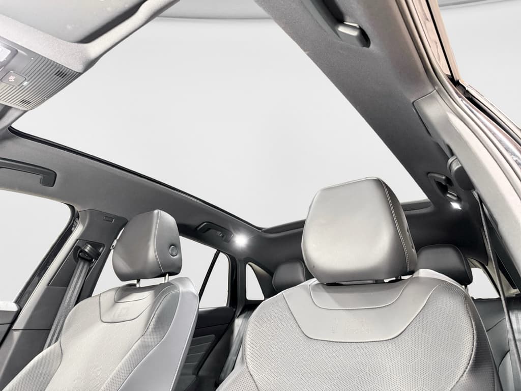 2024 Volkswagen ID.4 view 22