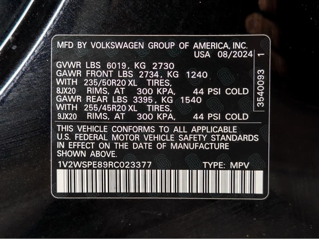 2024 Volkswagen ID.4 view 25