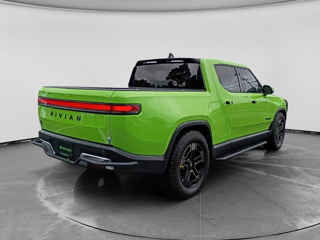 2023 Rivian R1T view 3
