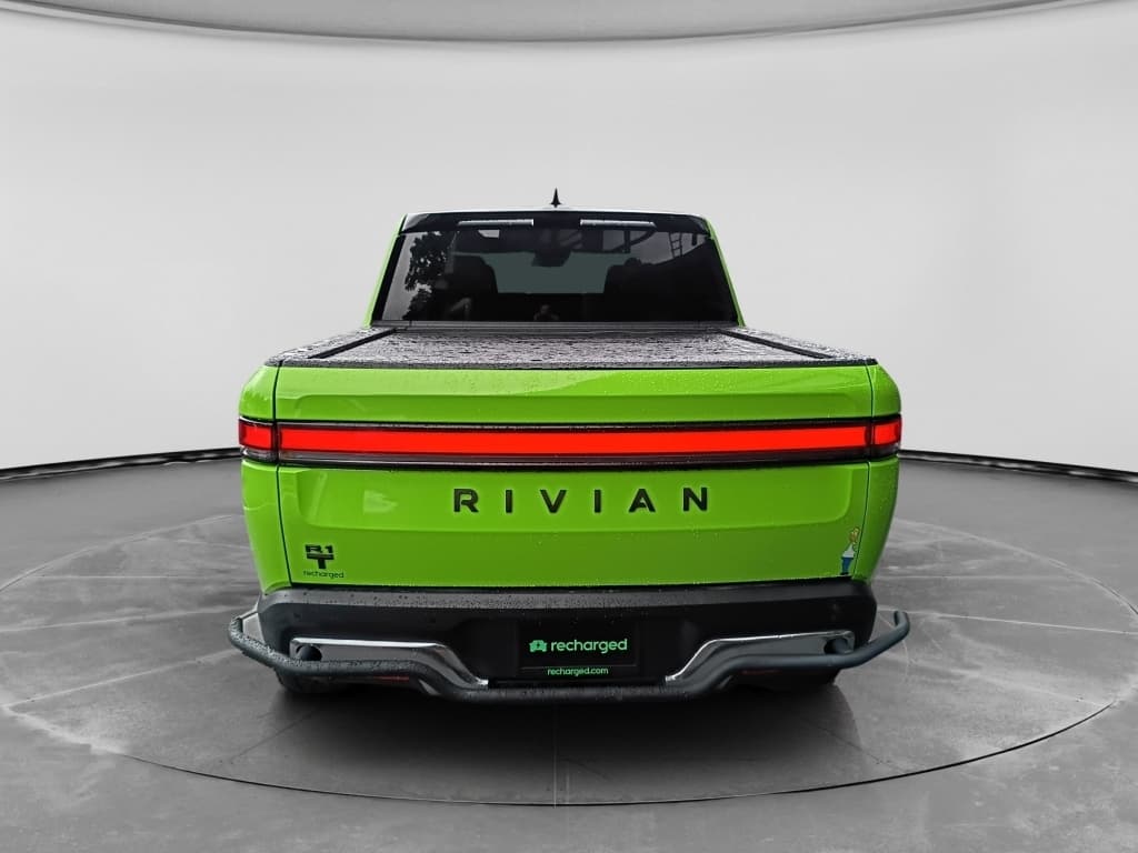2023 Rivian R1T view 5