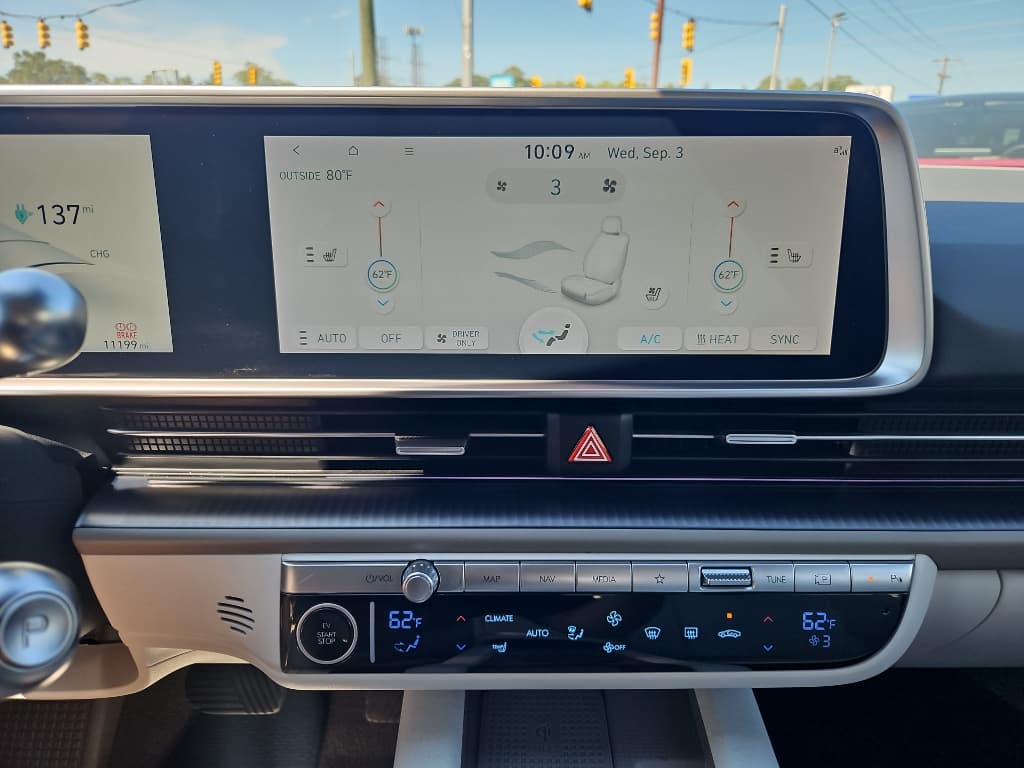 2023 Hyundai IONIQ 6 view 18