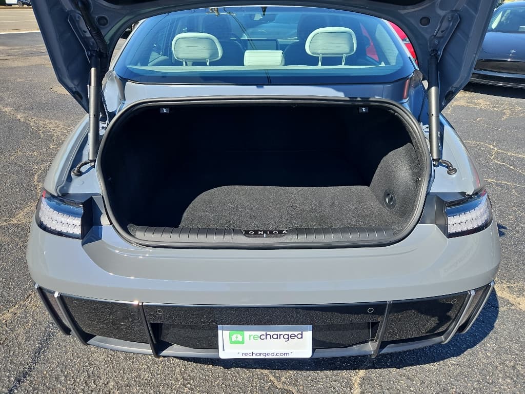 2023 Hyundai IONIQ 6 view 31