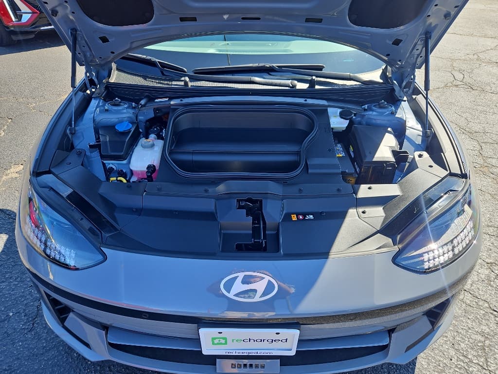 2023 Hyundai IONIQ 6 view 30