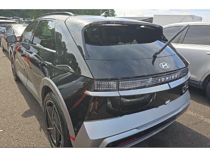 2025 Hyundai IONIQ 5 view 4