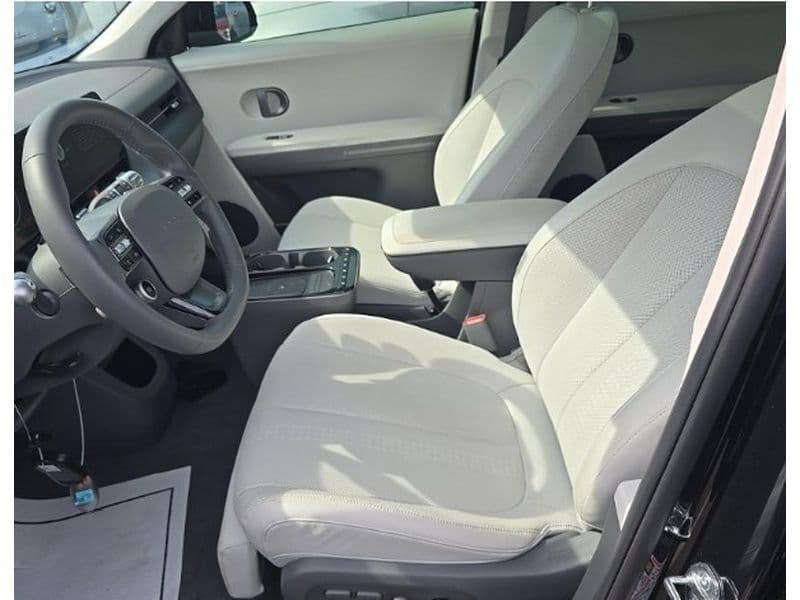 2025 Hyundai IONIQ 5 view 5