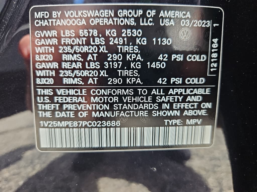 2023 Volkswagen ID.4 view 20