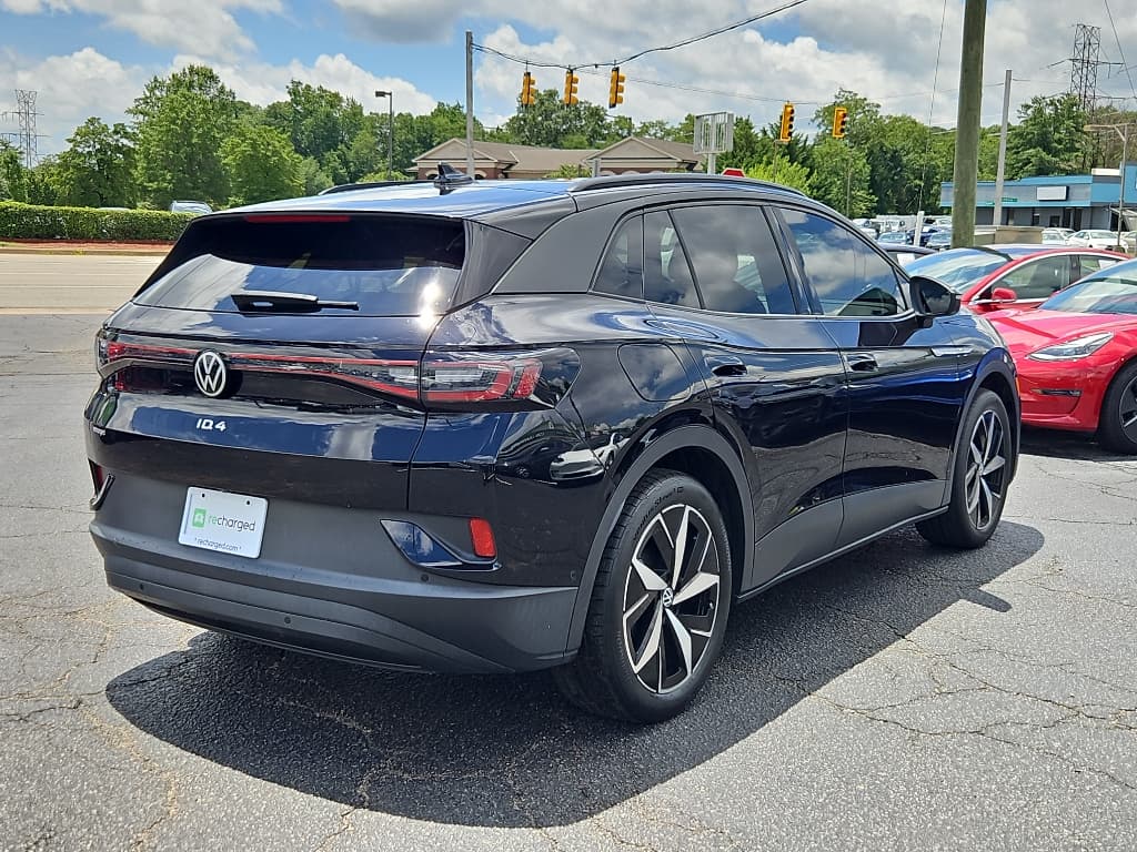 2023 Volkswagen ID.4 view 3