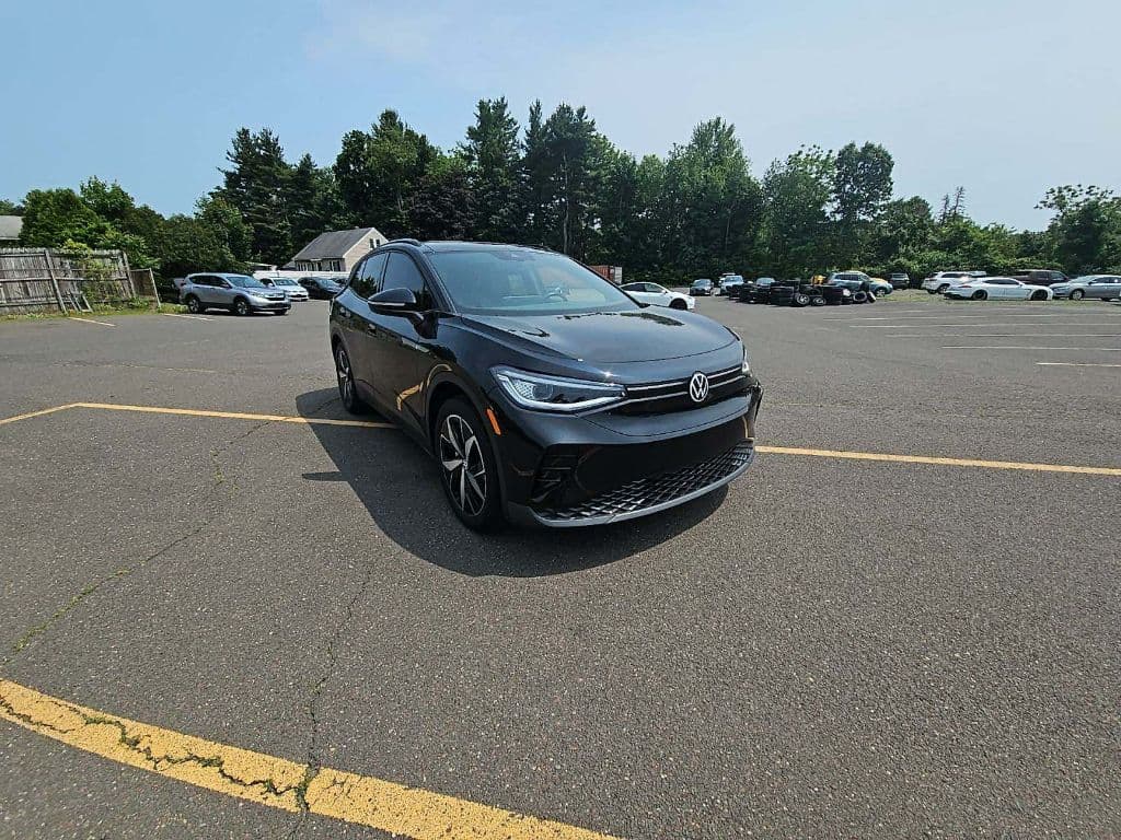 2023 Volkswagen ID.4 view 4
