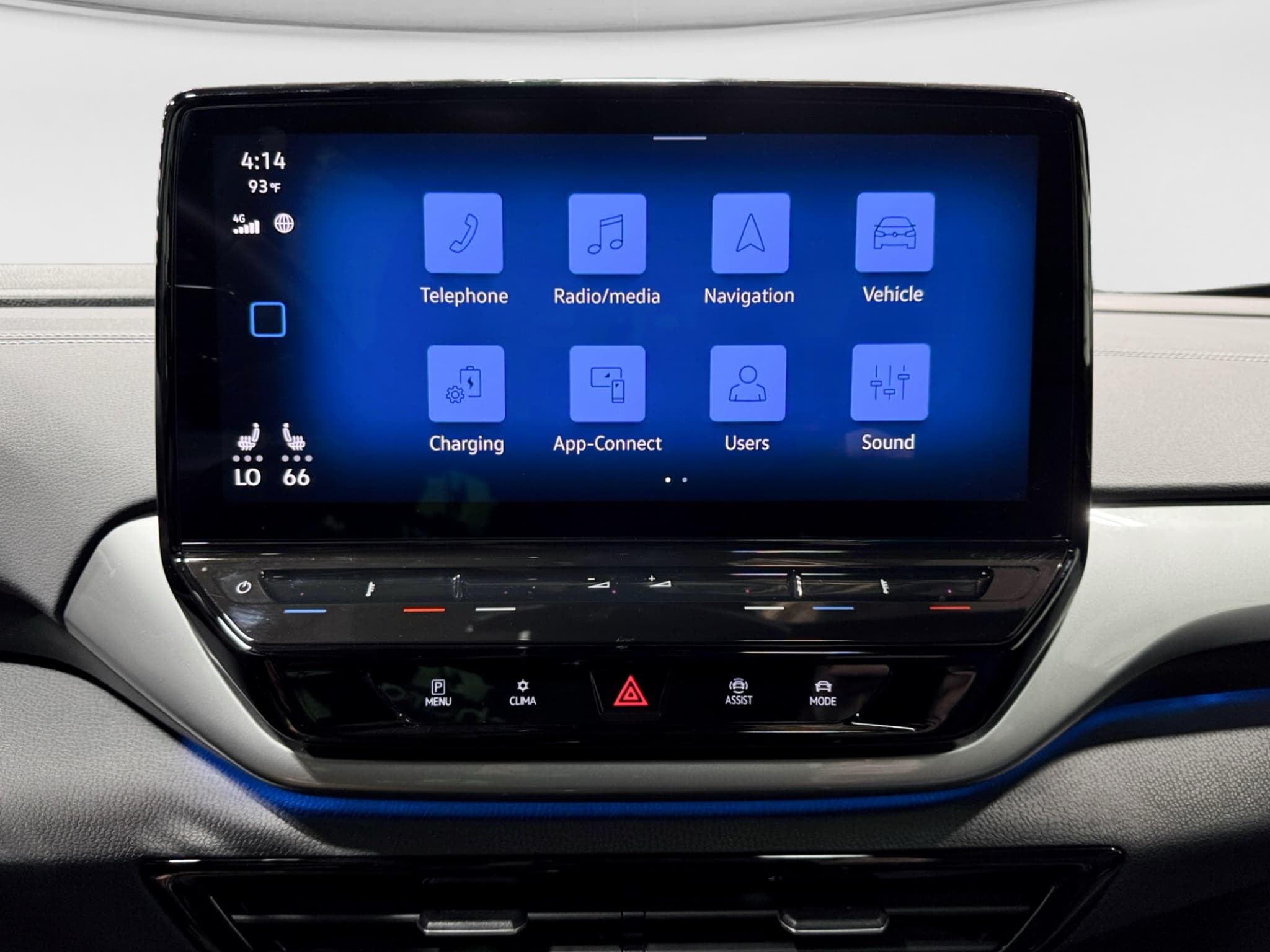 2023 Volkswagen ID.4 view 13