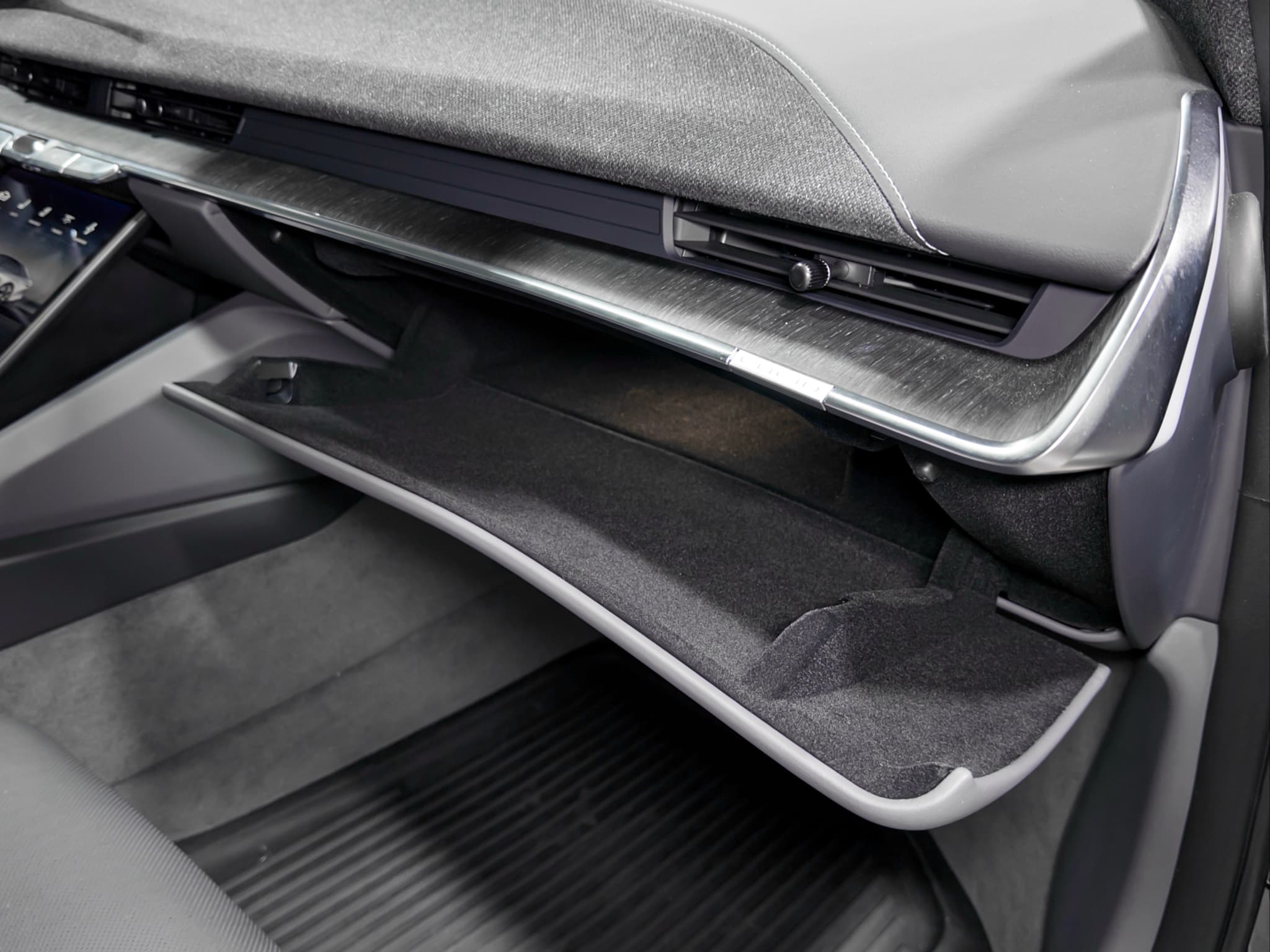 2026 Lucid Air view 21