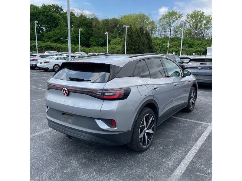 2023 Volkswagen ID.4 view 3
