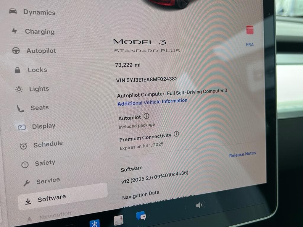 2021 Tesla Model 3 view 9