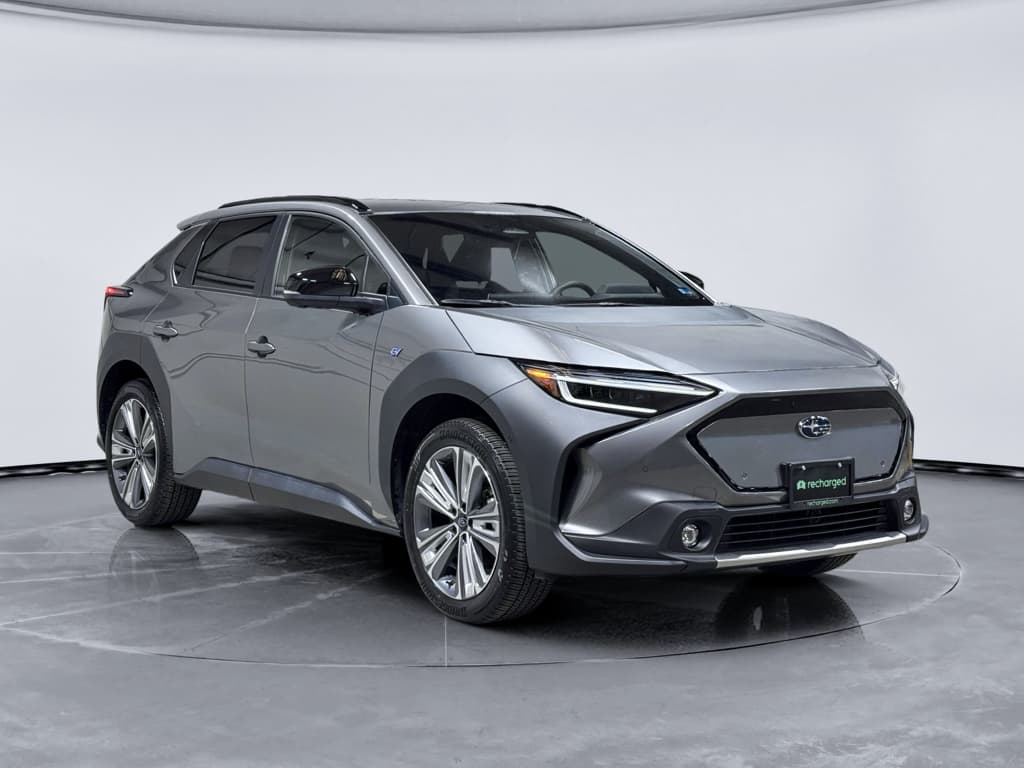 2023 Subaru Solterra view 4