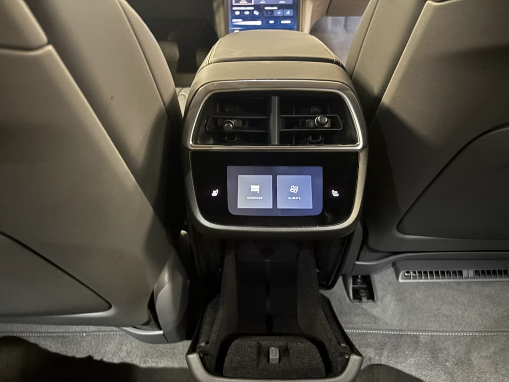 2025 Lucid Air view 33