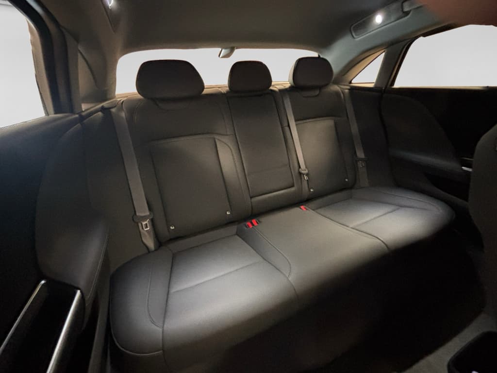 2025 Lucid Air view 8