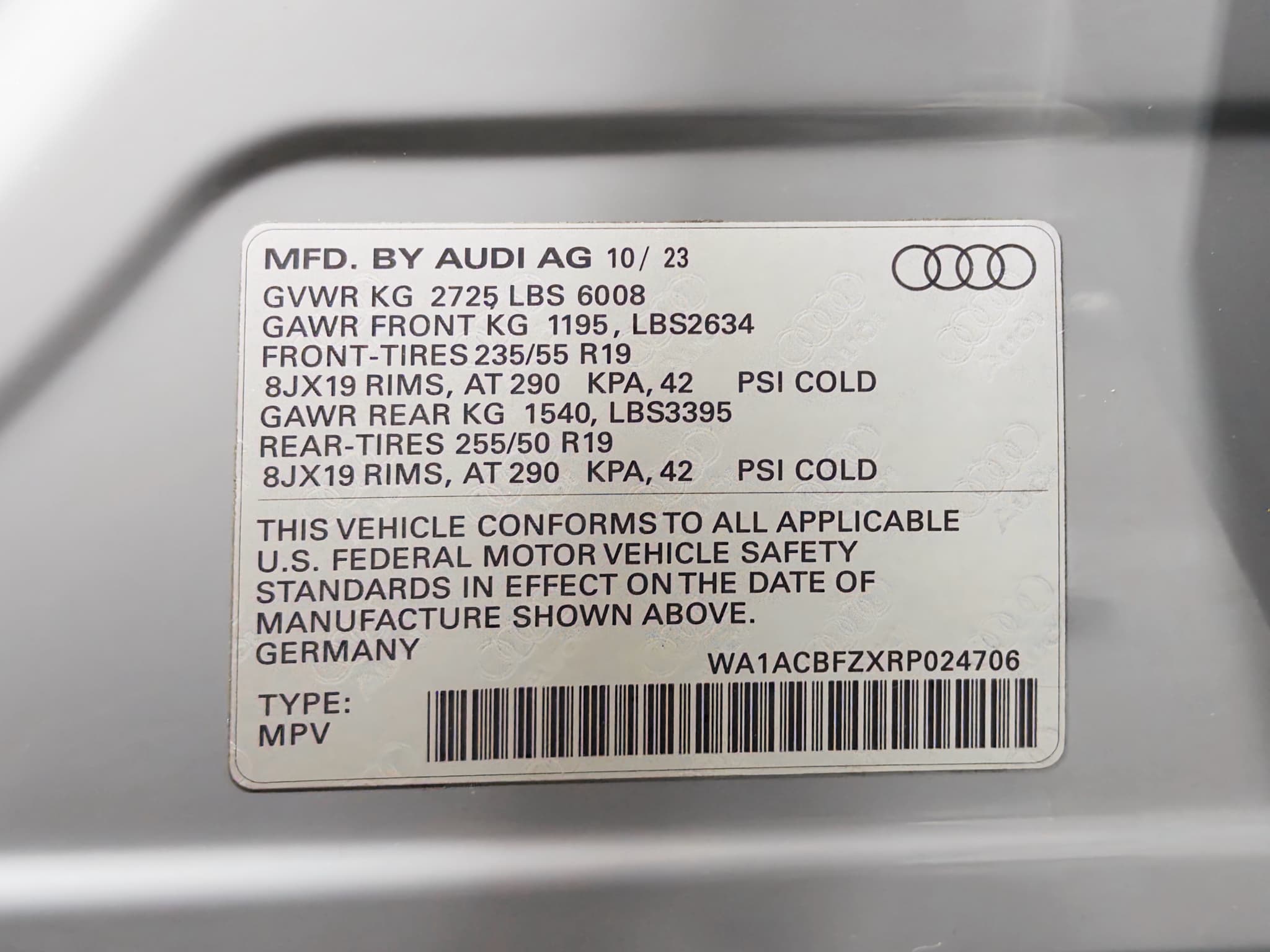 2024 Audi Q4 e-tron view 25