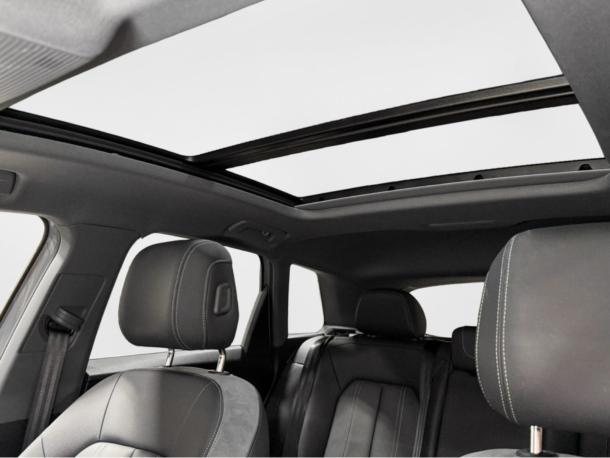 2024 Audi Q4 e-tron view 23
