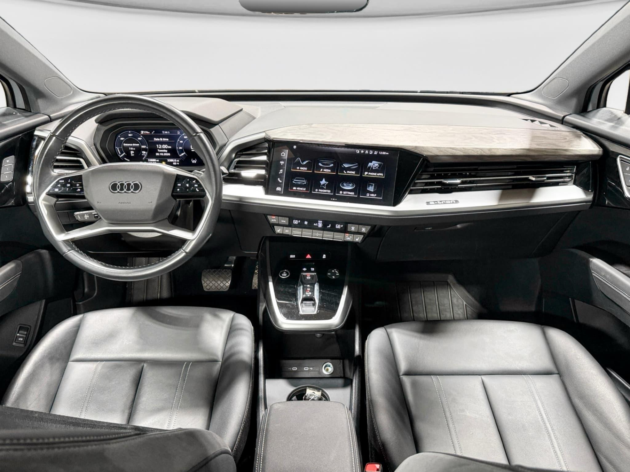 2024 Audi Q4 e-tron view 15