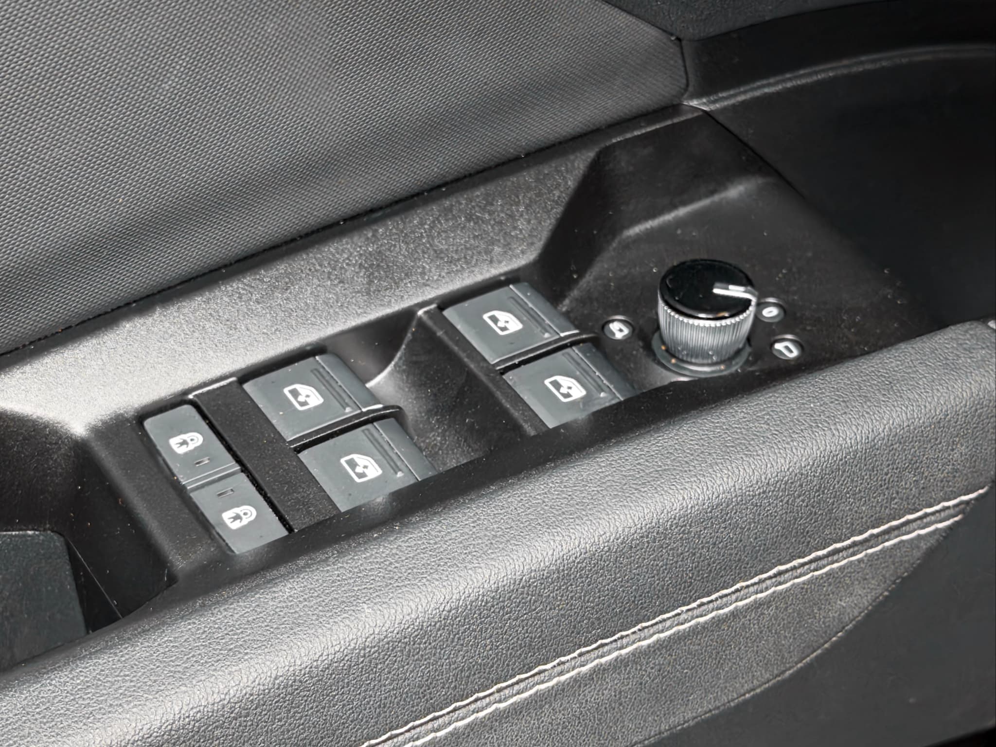 2024 Audi Q4 e-tron view 7