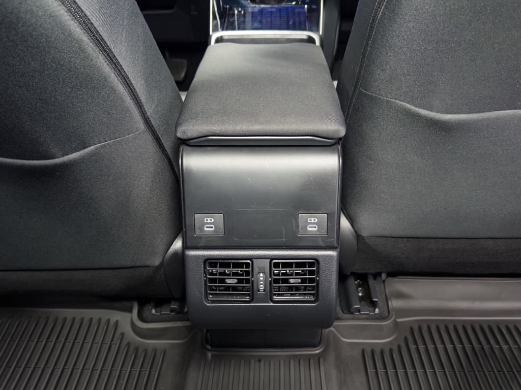 2023 Subaru Solterra view 20