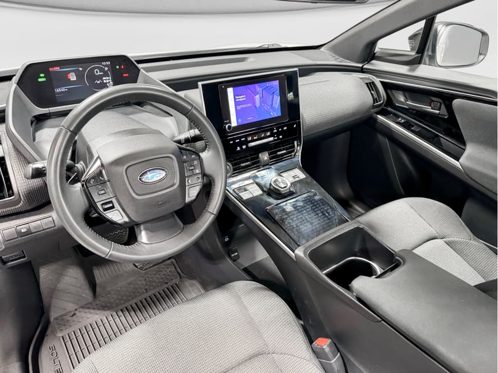 2023 Subaru Solterra view 18