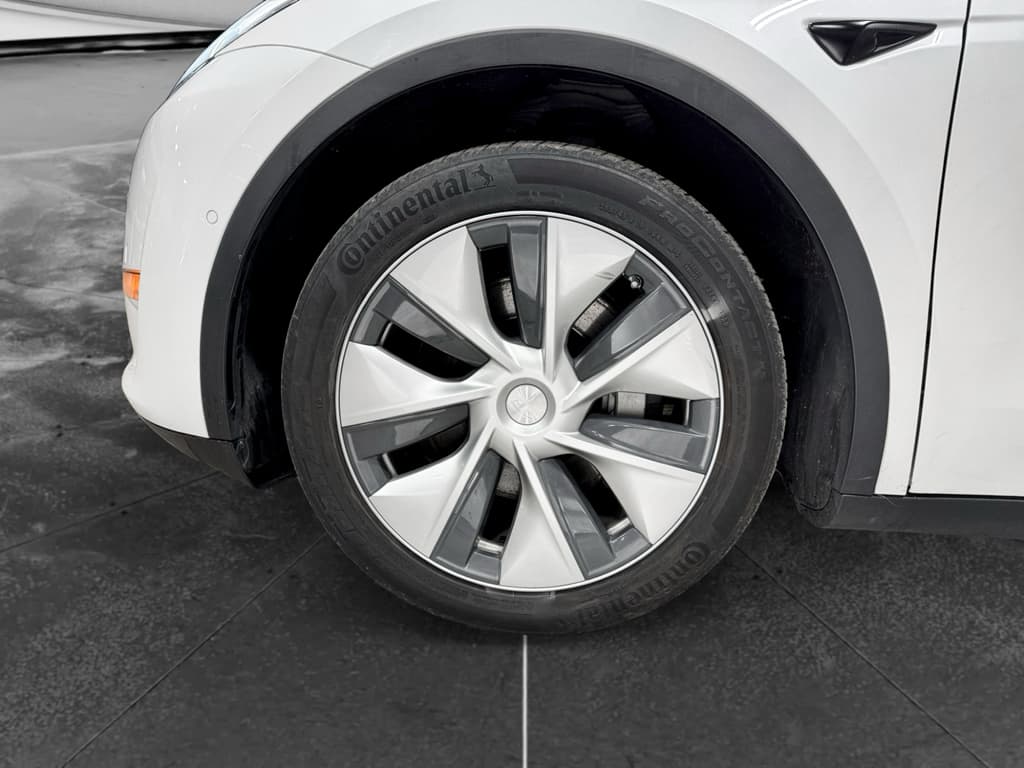 2020 Tesla Model Y view 30