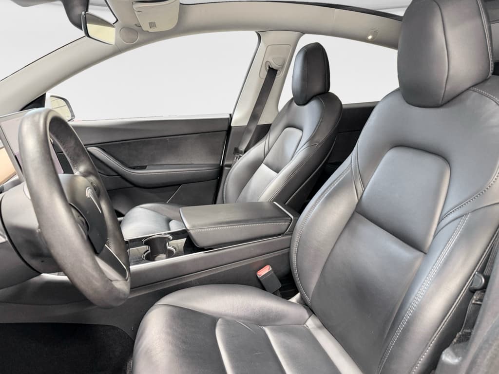 2020 Tesla Model Y view 16