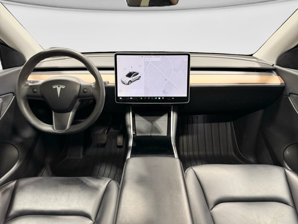 2020 Tesla Model Y view 15