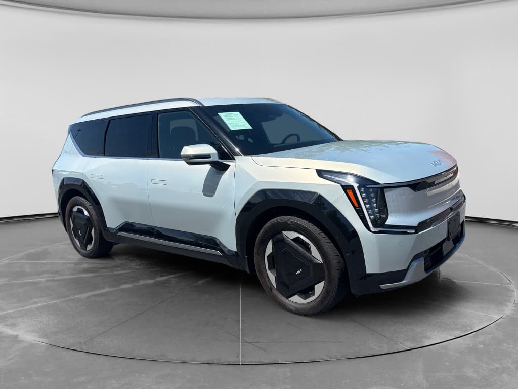 2024 Kia EV9 view 3