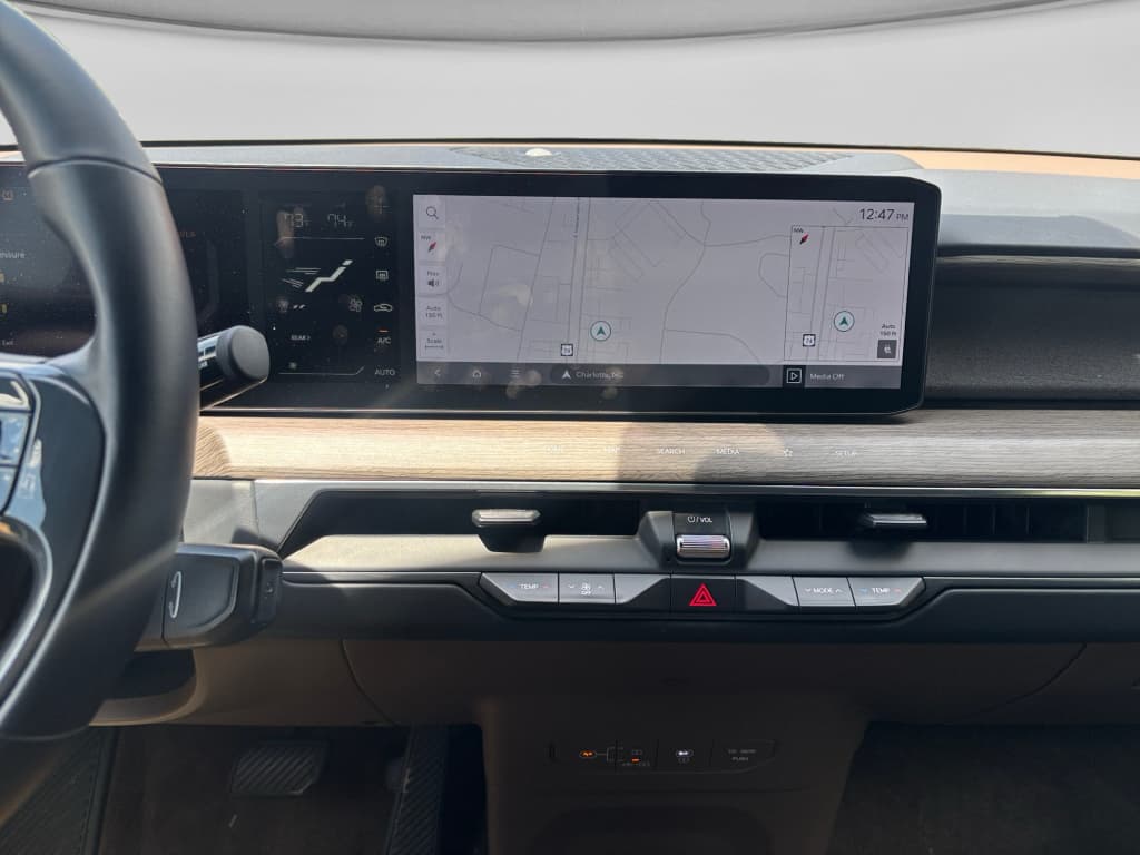 2024 Kia EV9 view 7