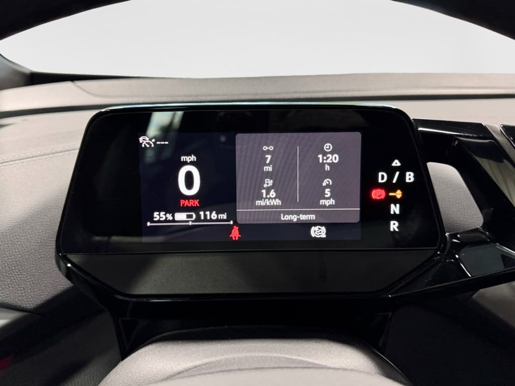 2023 Volkswagen ID.4 view 9