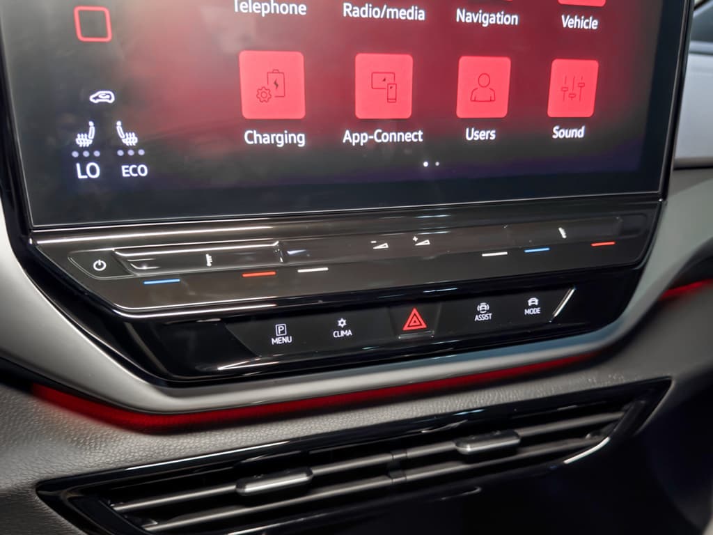 2023 Volkswagen ID.4 view 14