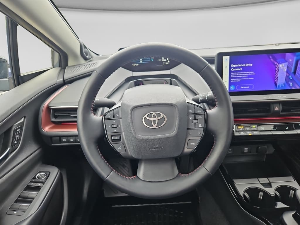 2024 Toyota Prius Prime view 7
