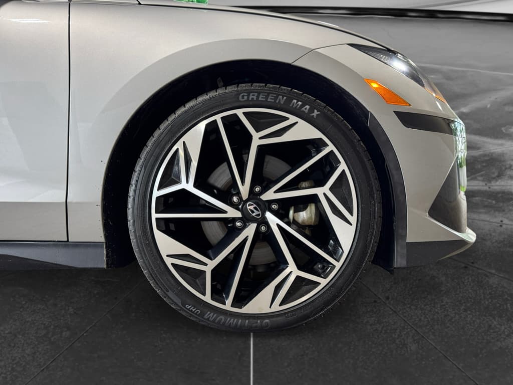 2023 Hyundai IONIQ 6 view 35