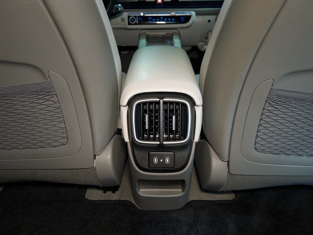 2023 Hyundai IONIQ 6 view 21