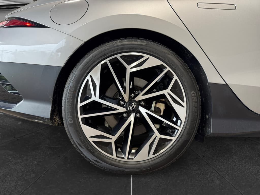 2023 Hyundai IONIQ 6 view 37