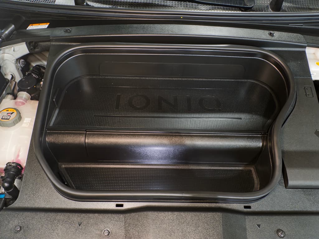 2023 Hyundai IONIQ 6 view 26