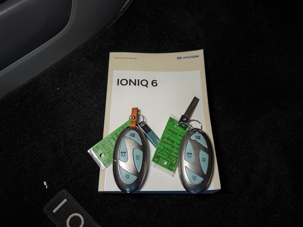 2023 Hyundai IONIQ 6 view 23