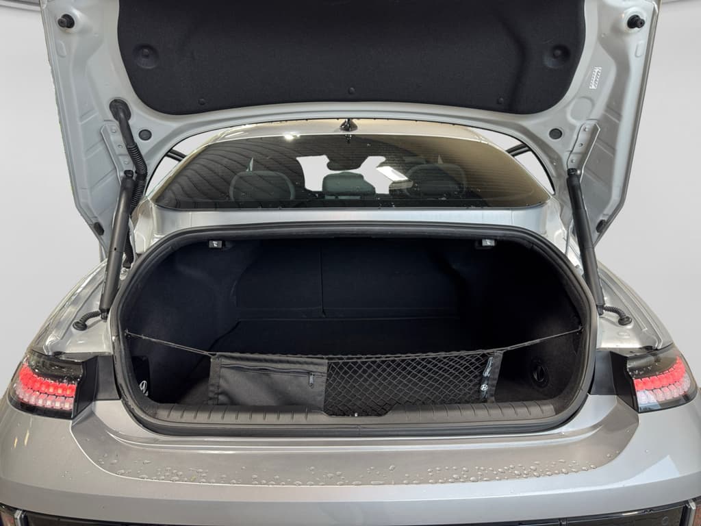 2023 Hyundai IONIQ 6 view 27