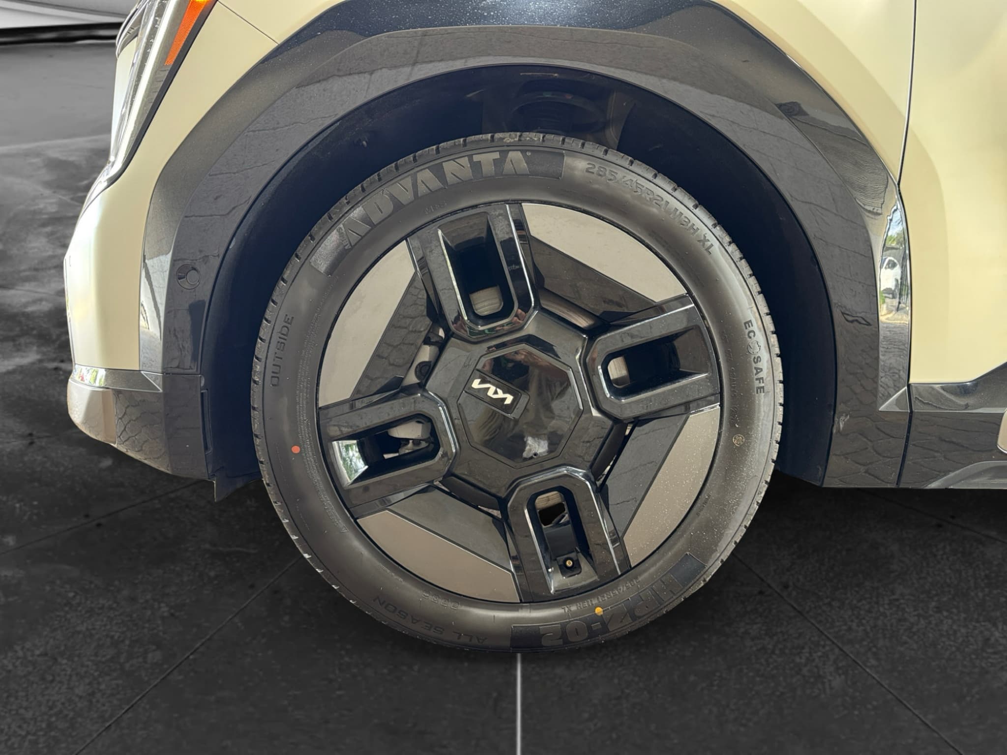 2024 Kia EV9 view 34