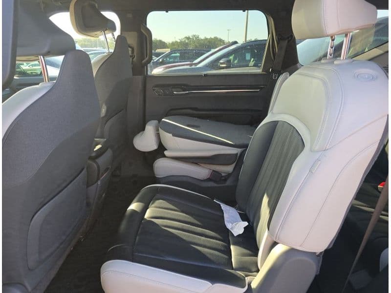 2024 Kia EV9 view 6