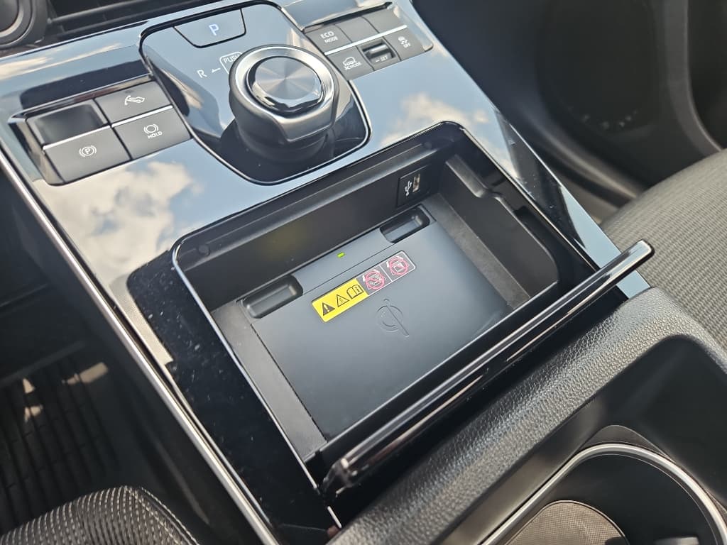 2023 Toyota bZ4X view 18