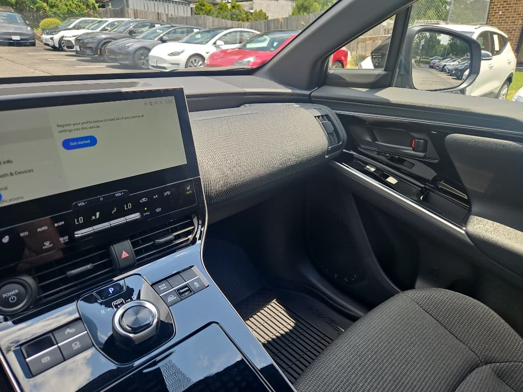 2023 Toyota bZ4X view 16