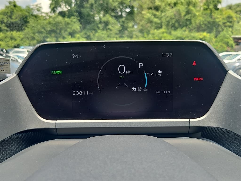 2023 Toyota bZ4X view 9
