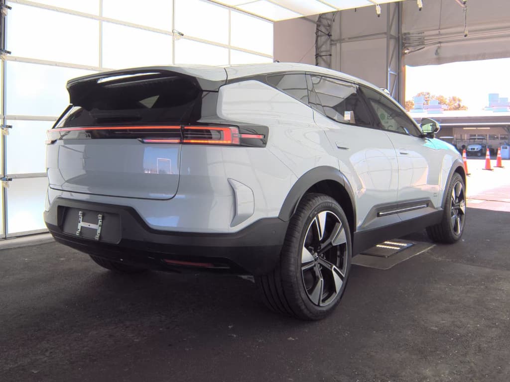 2025 Polestar Polestar 3 view 3