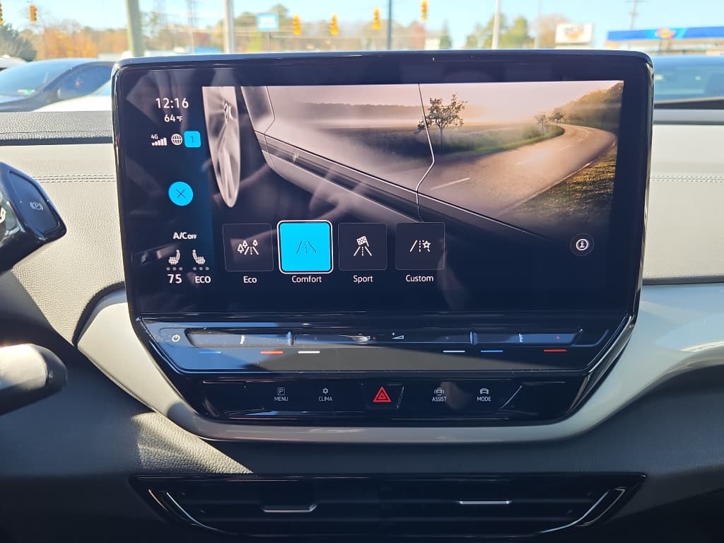 2023 Volkswagen ID.4 view 12