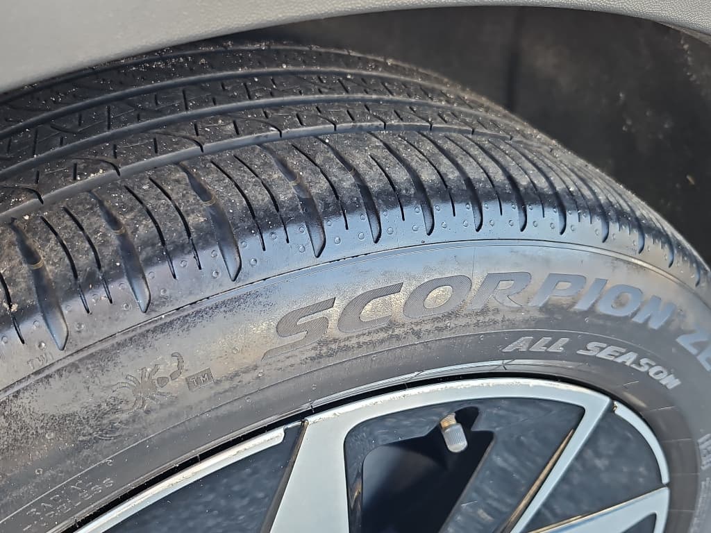 2023 Volkswagen ID.4 view 31